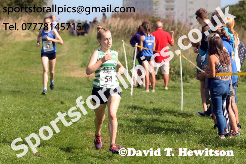 Mens and womens under-17s, Sunderland Harriers Cross Country, Farrington, Sunderland. Photo: David T. Hewitson/Sports for All Pics